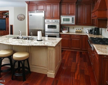 2563 Littlefield Court - Photo Thumbnail 7