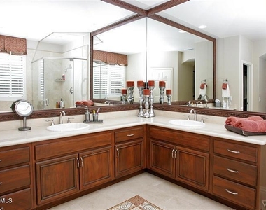 2563 Littlefield Court - Photo Thumbnail 15