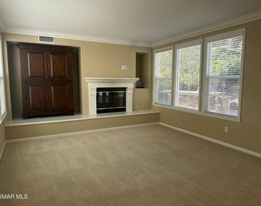 3073 Heavenly Ridge Street - Photo Thumbnail 14