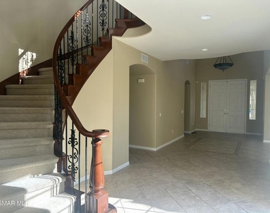 3073 Heavenly Ridge Street - Photo Thumbnail 17