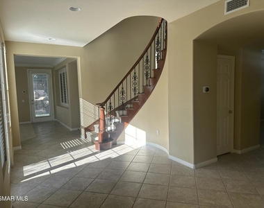 3073 Heavenly Ridge Street - Photo Thumbnail 8