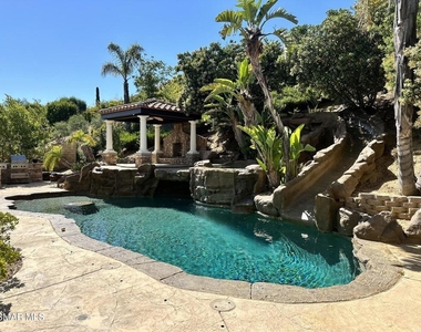 3073 Heavenly Ridge Street - Photo Thumbnail 2