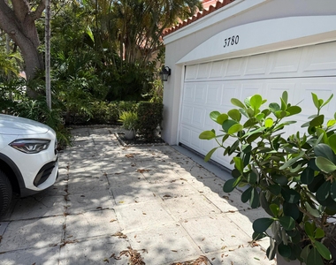 3780 Amalfi Drive - Photo Thumbnail 66