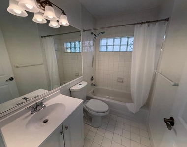 3780 Amalfi Drive - Photo Thumbnail 27