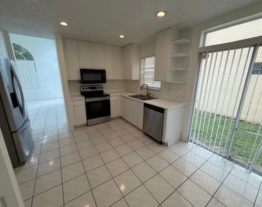 3780 Amalfi Drive - Photo Thumbnail 19