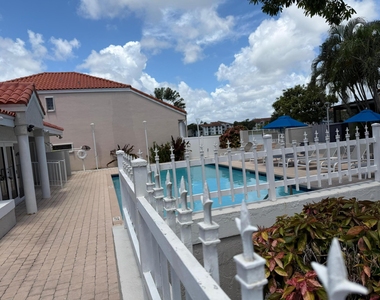 3780 Amalfi Drive - Photo Thumbnail 58