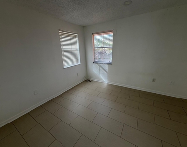 3780 Amalfi Drive - Photo Thumbnail 33