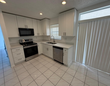 3780 Amalfi Drive - Photo Thumbnail 56