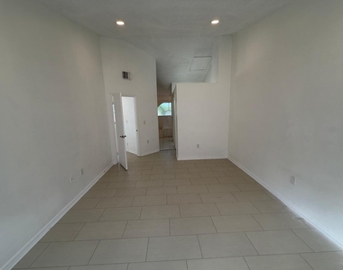 3780 Amalfi Drive - Photo Thumbnail 39