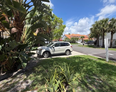 3780 Amalfi Drive - Photo Thumbnail 63