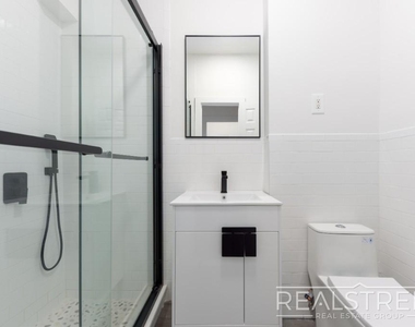 15 Washington Terrace - Photo Thumbnail 5