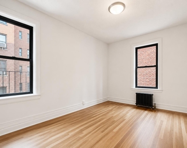 615 Fort Washington Avenue - Photo Thumbnail 4