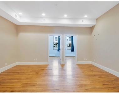 29 Woodhull St - Photo Thumbnail 2