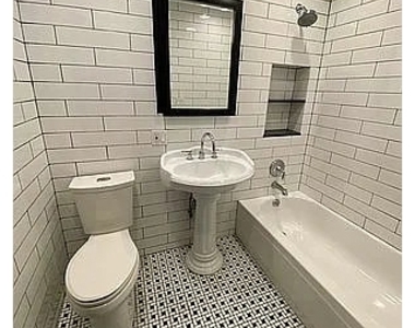 29 Woodhull St - Photo Thumbnail 4