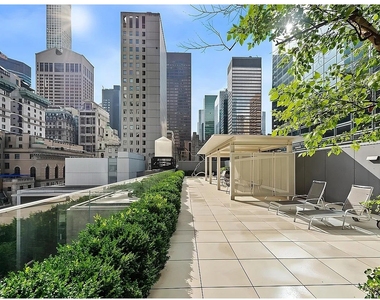 15 W 53rd St - Photo Thumbnail 11
