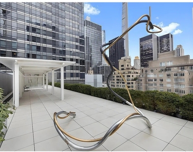 15 W 53rd St - Photo Thumbnail 8
