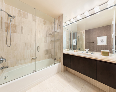 15 W 53rd St - Photo Thumbnail 3