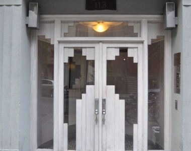 East 31st Street - Photo Thumbnail 5