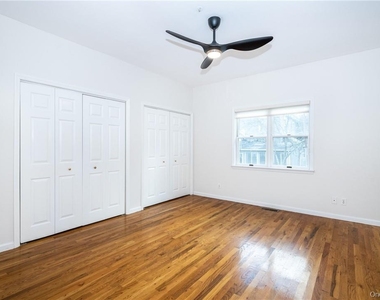 8 Davenport Street - Photo Thumbnail 11