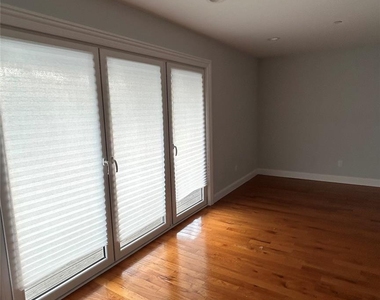 762 Pecan Street - Photo Thumbnail 3