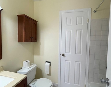 4 Cornwallis Road - Photo Thumbnail 5