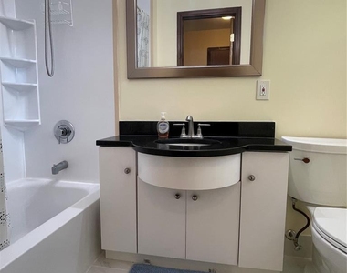 4 Cornwallis Road - Photo Thumbnail 10