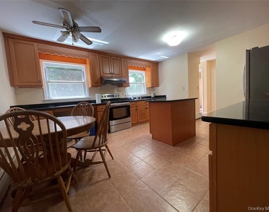 4 Cornwallis Road - Photo Thumbnail 3