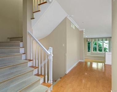 102 Boulder Ridge Road - Photo Thumbnail 8