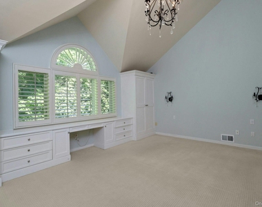 102 Boulder Ridge Road - Photo Thumbnail 9