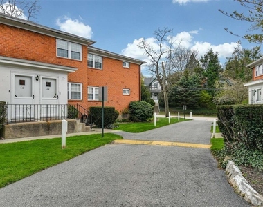 451 Main Street - Photo Thumbnail 2