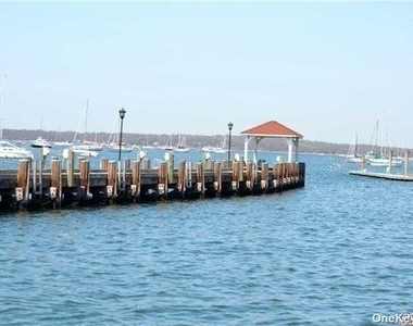 451 Main Street - Photo Thumbnail 17