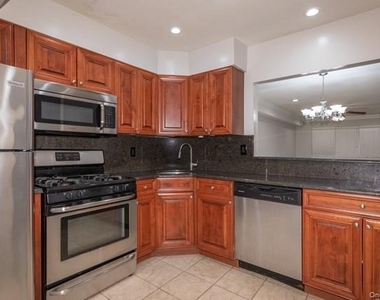 248 Lake Pointe Drive - Photo Thumbnail 1