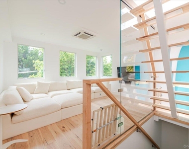 2105 Bay Boulevard - Photo Thumbnail 6