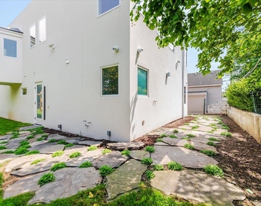 2105 Bay Boulevard - Photo Thumbnail 27