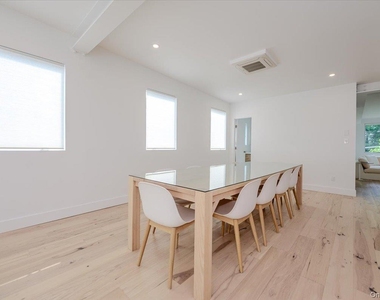 2105 Bay Boulevard - Photo Thumbnail 27