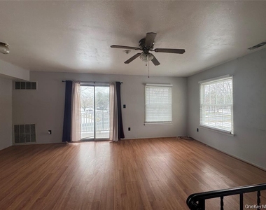 9 Fairview Circle - Photo Thumbnail 3
