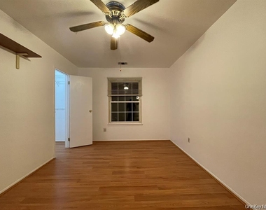 9 Fairview Circle - Photo Thumbnail 6