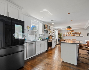 15 Lawrence Court - Photo Thumbnail 14