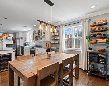 15 Lawrence Court - Photo Thumbnail 10