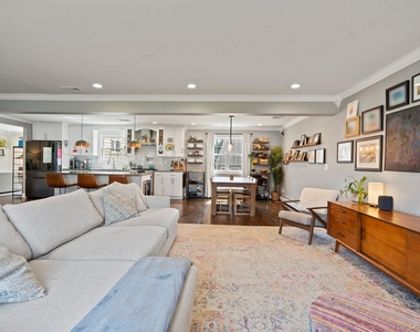 15 Lawrence Court - Photo Thumbnail 6