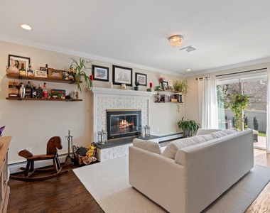 15 Lawrence Court - Photo Thumbnail 17