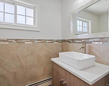 15 Lawrence Court - Photo Thumbnail 23