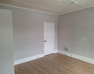 69 Greenkill Avenue - Photo Thumbnail 1