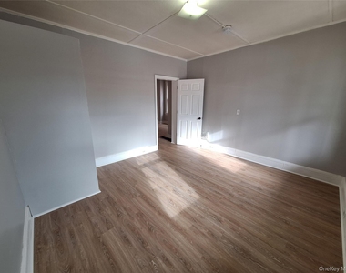 69 Greenkill Avenue - Photo Thumbnail 13