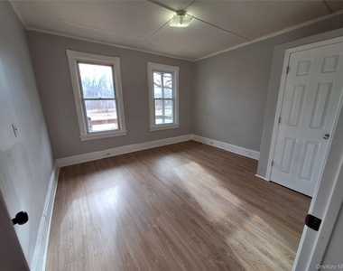 69 Greenkill Avenue - Photo Thumbnail 12