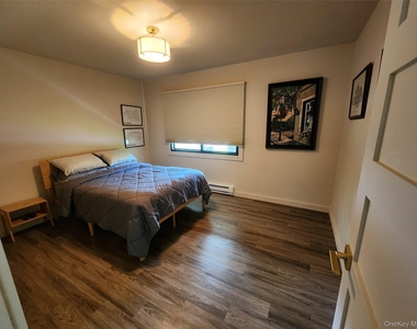 53 Lake Pleasant Drive - Photo Thumbnail 15
