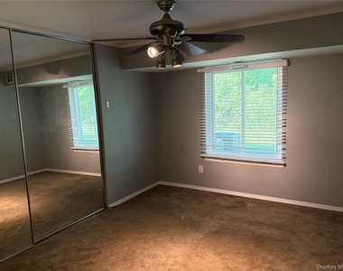 5 Laramie Court - Photo Thumbnail 21