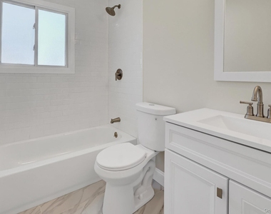 3107 Gull Avenue - Photo Thumbnail 11