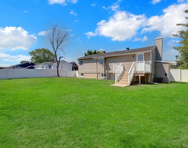 3107 Gull Avenue - Photo Thumbnail 16