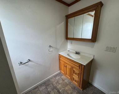 2815 Church Street - Photo Thumbnail 8